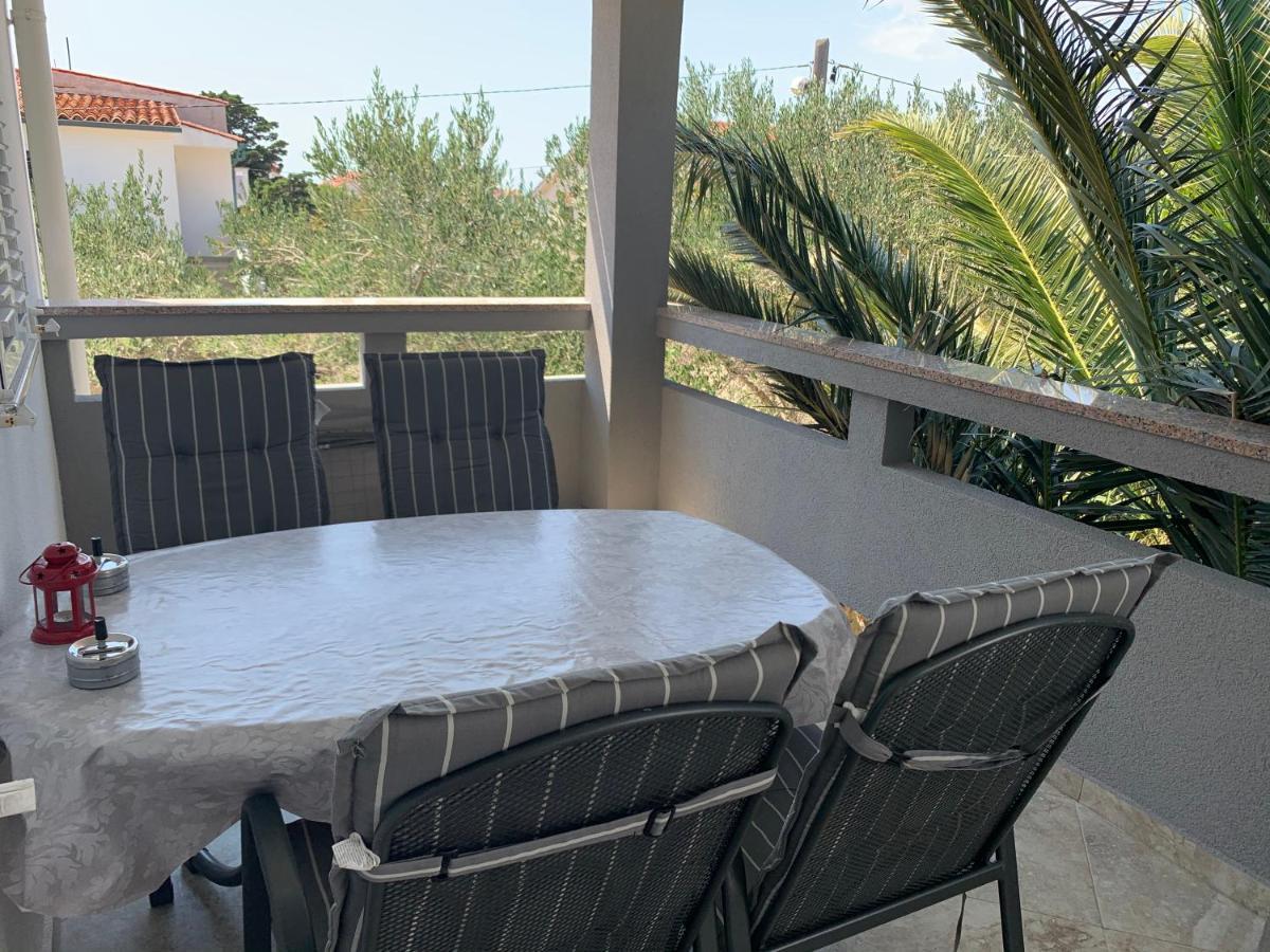 Apartments Fila Новалья Экстерьер фото