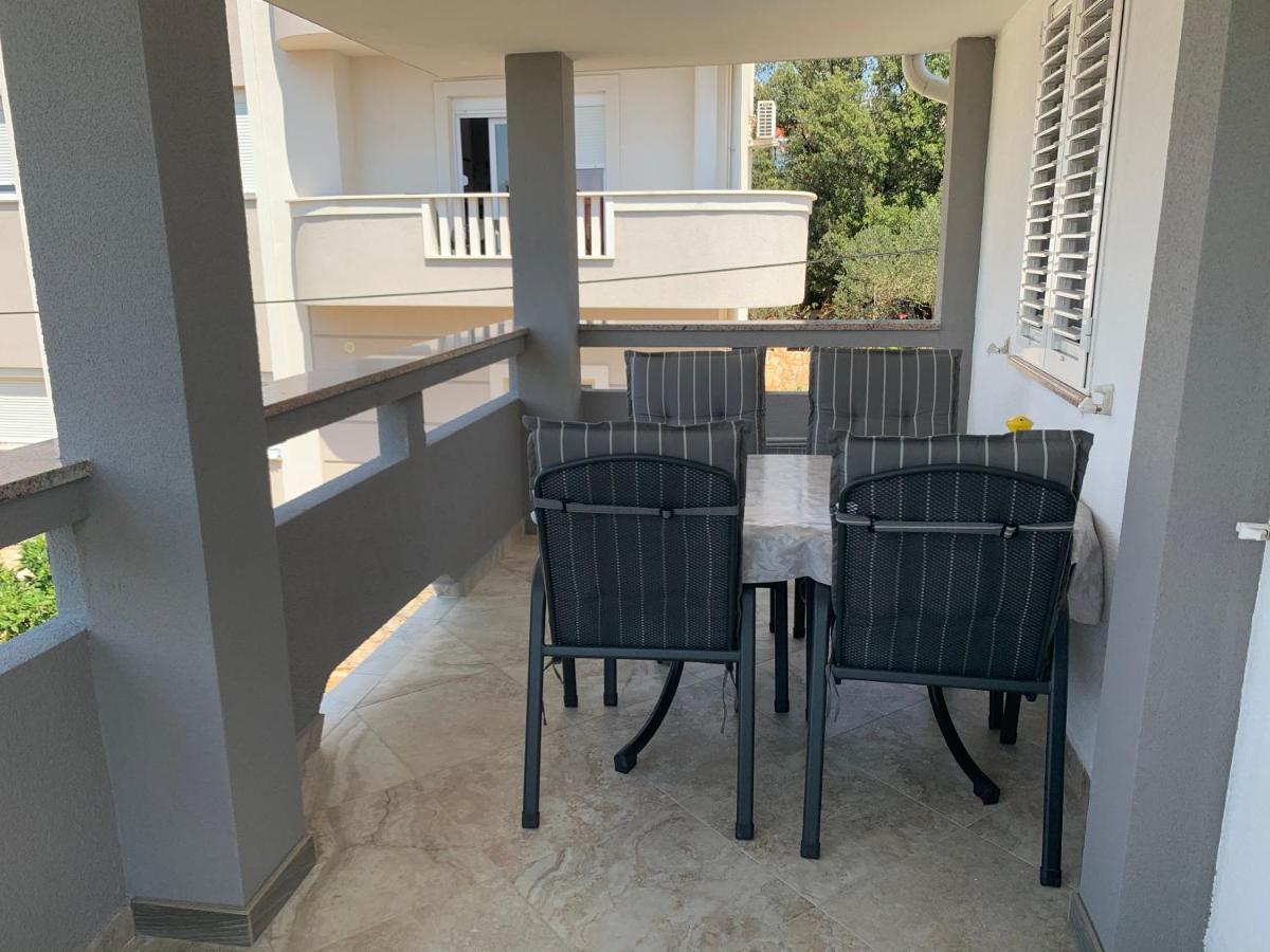 Apartments Fila Новалья Экстерьер фото