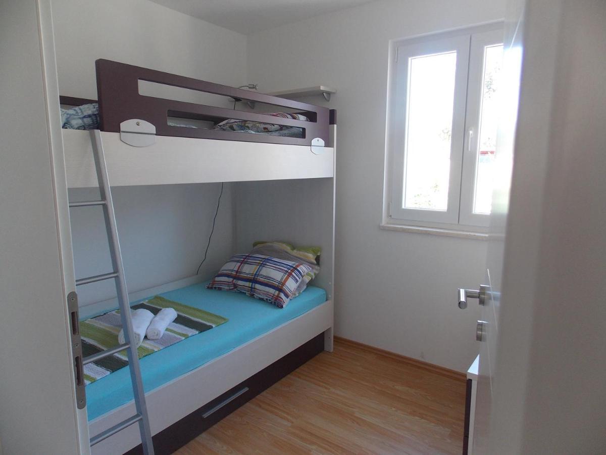 Apartments Fila Новалья Экстерьер фото